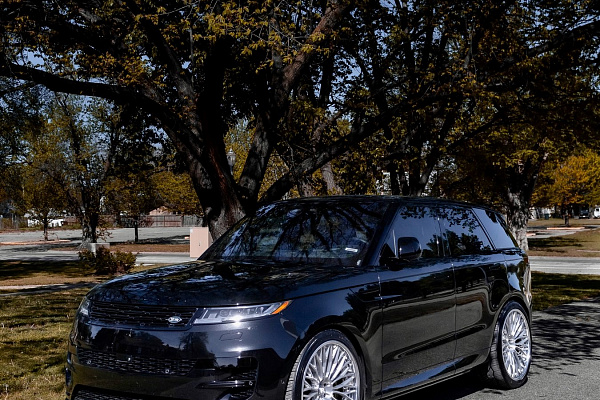 Фото дисков Anrky RF-340 Глянцевый лак на Land Rover Range Rover Sport III