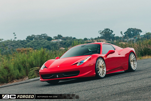 Фото дисков BC Forged HCA215 Глянцевая шампань на Ferrari 458