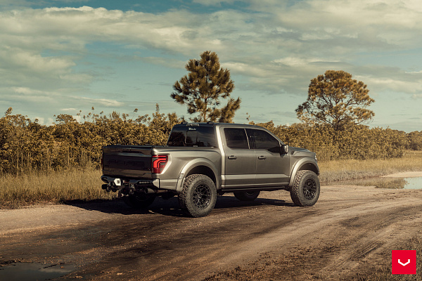 Фото дисков Vossen HFX-1 (6-Lug) Черный глянец на Ford F-150 XIV