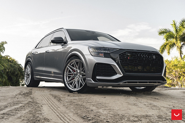 Фото дисков Vossen HF-7 Серебро на Audi Q8