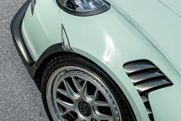 Фото дисков Brixton Forged TR08 Сатиновый лак на Porsche 911 VII