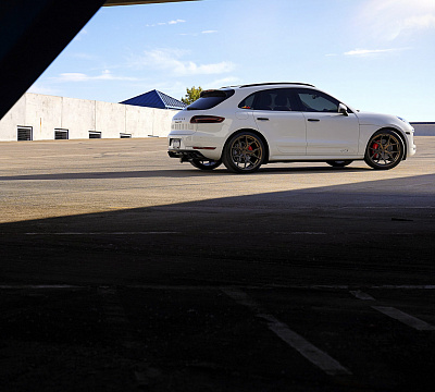 Фото дисков Vossen HF-5 на Porsche Macan I