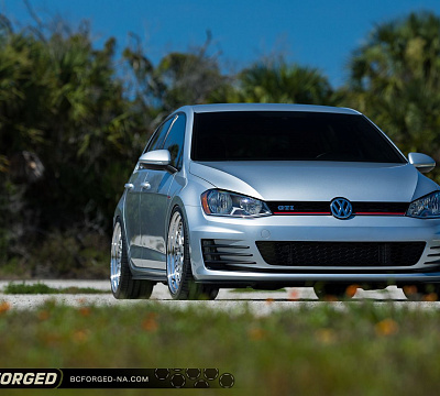 Фото дисков BC Forged LE81 // MLE81 на Volkswagen Golf VII