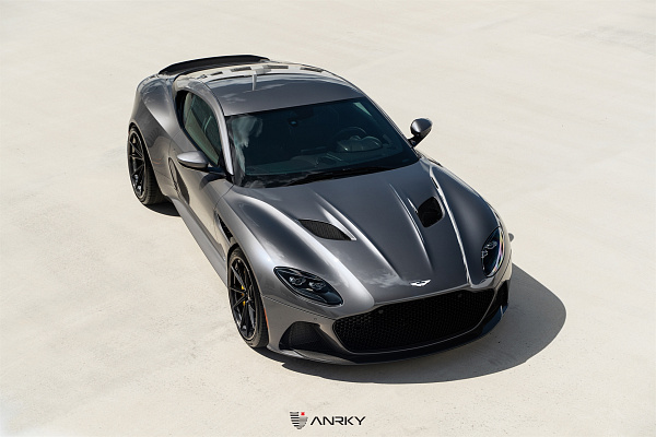 Фото дисков Anrky AN33 Черный сатин на Aston Martin DBS 3