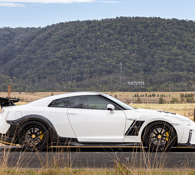 Фото дисков Strasse Wheels SV1 Deep Concave FS на Nissan GT-R
