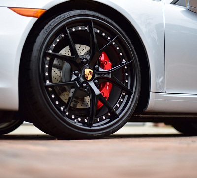 Фото дисков HRE S101 на Porsche 911 VII