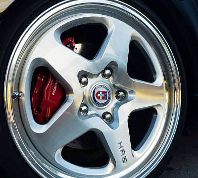 Фото дисков HRE 527 на Porsche 911 IV