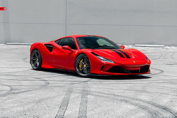 Фото дисков Anrky AN17 Глянцевый темный лак на Ferrari F8