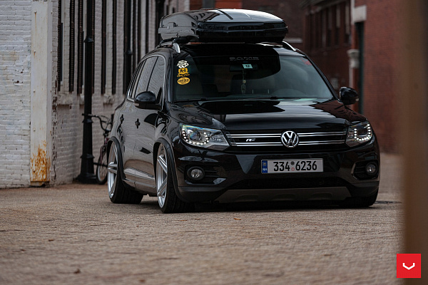 Фото дисков Vossen VFS-5 Серебро на Volkswagen Tiguan I
