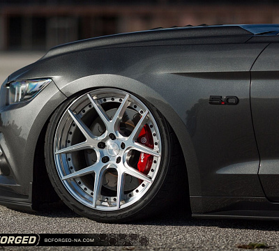 Фото дисков BC Forged HCS02 на Ford Mustang VI