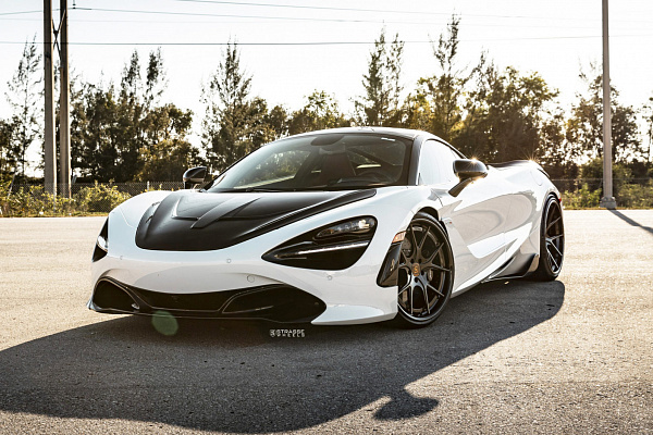 Фото дисков Strasse Wheels SM5R Deep Concave FS Другой цвет на McLaren 720S