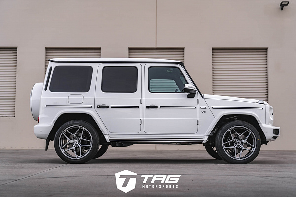 Mercedes-Benz G500