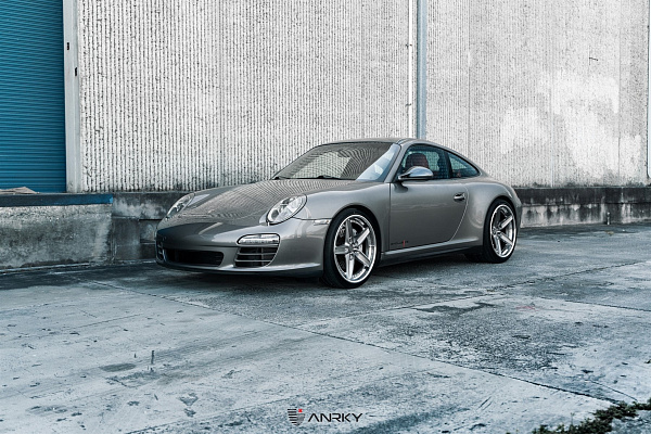 Фото дисков Anrky AN35 Глянцевый лак на Porsche 911 VI