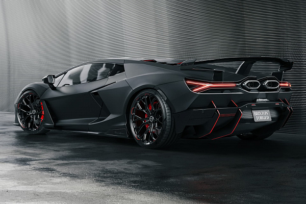 Фото дисков Brixton Forged PF13 R / RS Черный сатин на Lamborghini Revuelto
