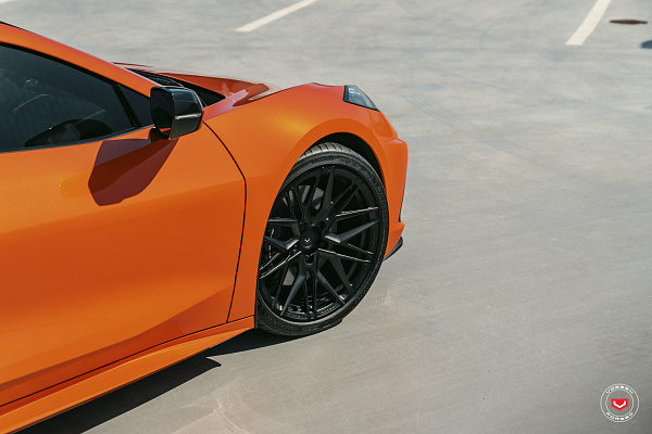 Фото дисков Vossen EVO-5 Черный сатин на Chevrolet Corvette C8
