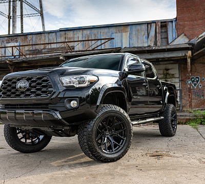 Фото дисков Vossen HF6-4 на Toyota Tacoma III