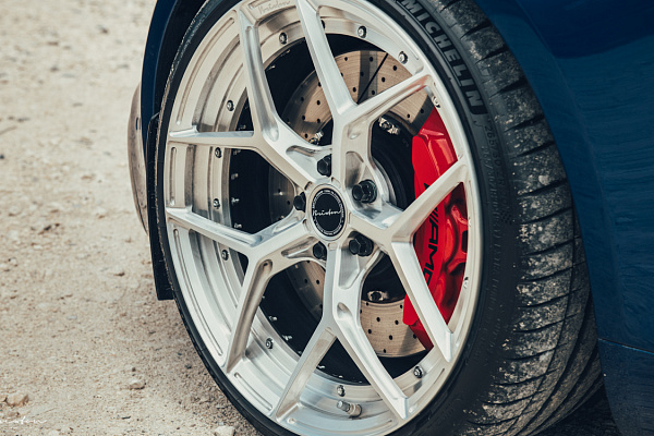 Фото дисков Brixton Forged PF7 Глянцевый лак на Mercedes-Benz AMG GT I