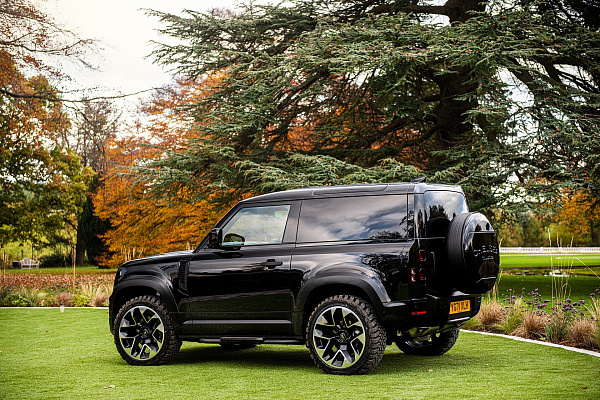Фото дисков Kahn Type 60 RS2 Алмазная проточка на Land Rover Defender II