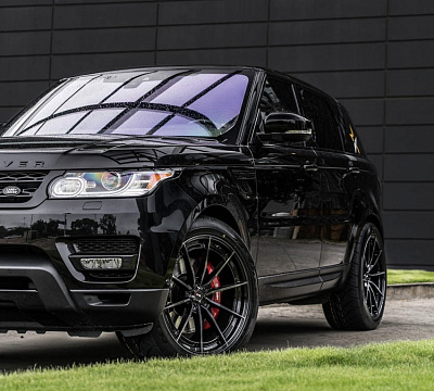 Фото дисков Savini SV-F1 на Range Rover Sport II