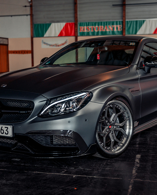Фото дисков EVO-3 (3-Piece) Глянцевый темный лак на Mercedes-Benz C-Class (W205)
