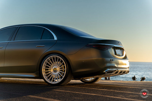 Фото дисков Vossen S17-13 Глянцевый лак на Mercedes-Benz S-Class (W223)