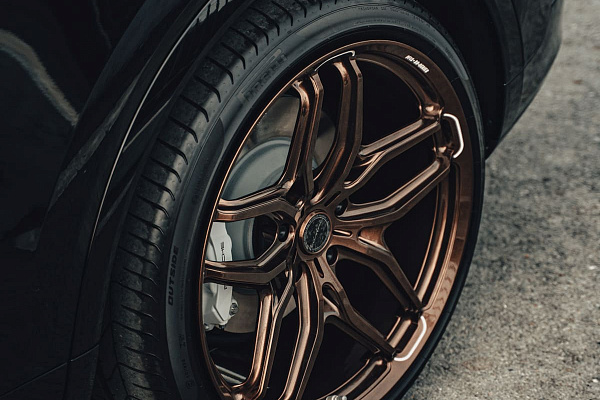 Фото дисков Brixton Forged PF12 R / RS Глянцевая бронза на Porsche Cayenne III