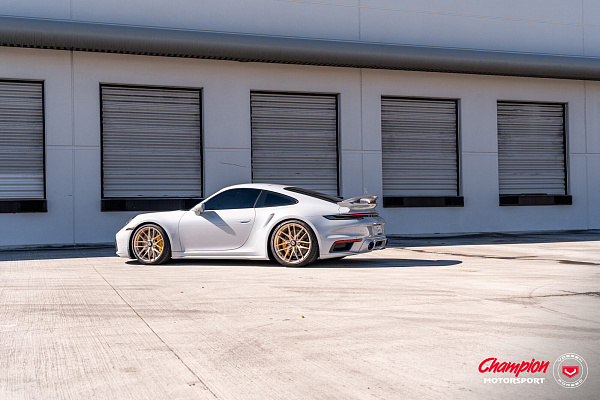 Фото дисков Vossen RS19 Сатиновая шампань на Porsche 911 VIII