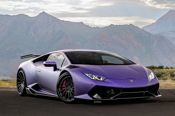 Фото дисков Strasse Wheels SV15T Deep Concave FS Черный матовый на Lamborghini Huracan