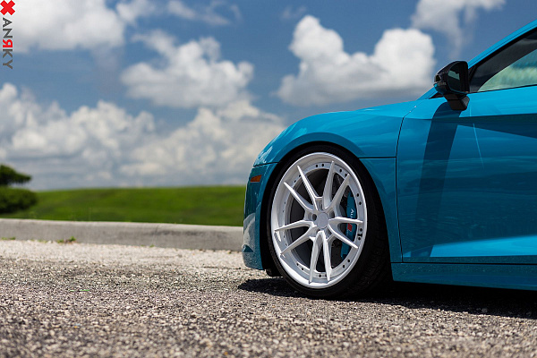 Фото дисков Anrky AN34 Белый сатин на Audi R8 (4S)
