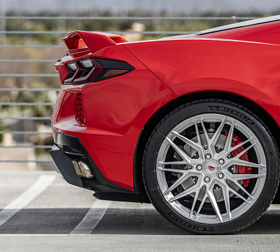 Фото дисков Vossen EVO-5 на Chevrolet Corvette C8