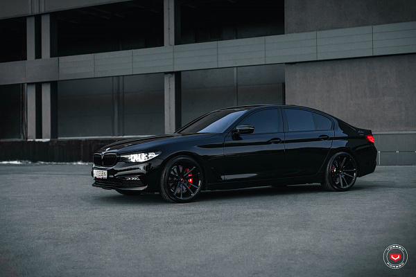 Фото дисков Vossen CG-203 Черный глянец на BMW 5/M5 (G30/F90)