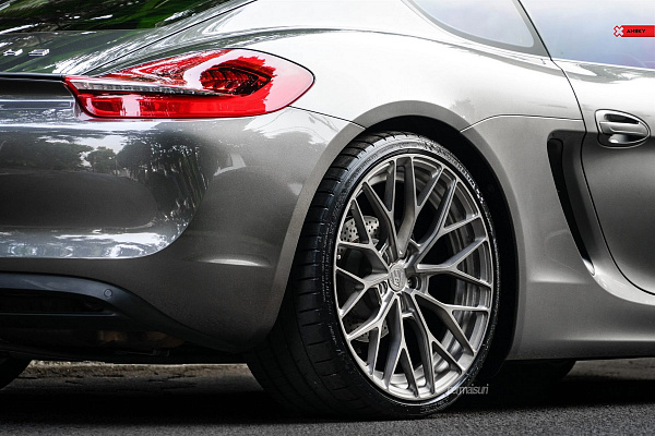 Фото дисков Anrky AN20 Глянцевый тонированный лак на Porsche Cayman II