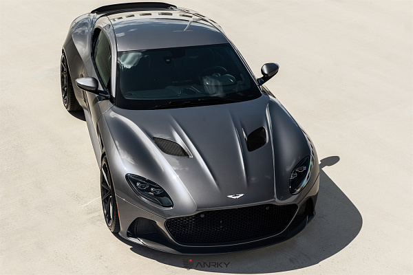 Фото дисков Anrky AN33 Черный сатин на Aston Martin DBS 3
