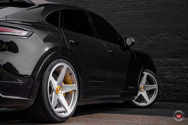 Фото дисков Vossen GEN-01 Сатиновый лак на Porsche Cayenne III