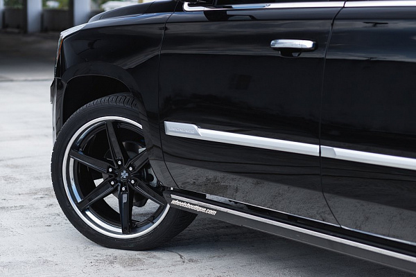 Фото дисков Anrky AN36-S Черный глянец на Cadillac Escalade IV