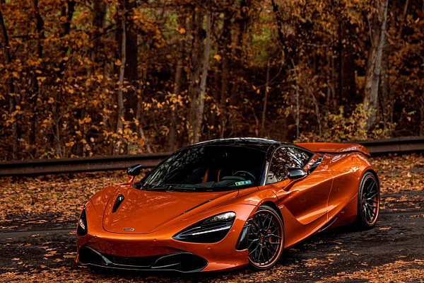 Фото дисков Strasse Wheels SV10M Deep Concave FS Другой цвет на McLaren 720S