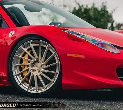 Фото дисков BC Forged HCA215 на Ferrari 458