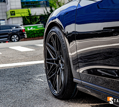 Фото дисков Vossen HF-7 на Audi A/S 8 (D5)