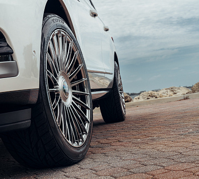 Фото дисков Vossen HF-8 на Lincoln Navigator IV