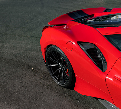 Фото дисков HRE P104SC на Ferrari 488