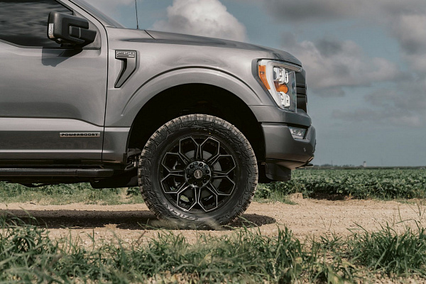 Фото дисков 4PLAY 4P83  на Ford F-150 XIV