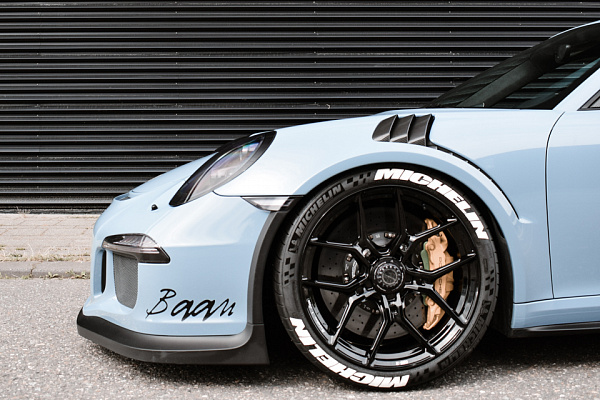 Фото дисков Brixton Forged CM5-R Черный глянец на Porsche 911 VII