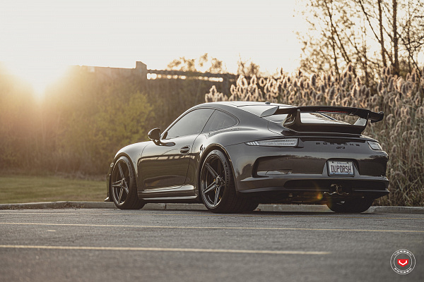 Фото дисков Vossen M-X5 Черный глянец на Porsche 911 VII