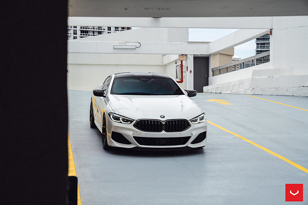 Фото дисков Vossen HF-5 Черный глянец на BMW 8/M8