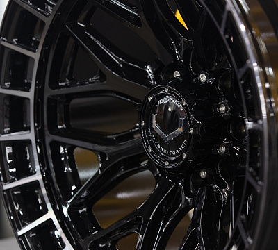Vossen HFX-1 (8-Lug)