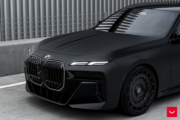 Фото дисков Vossen HF-9 Черный глянец на BMW 7 (G70)