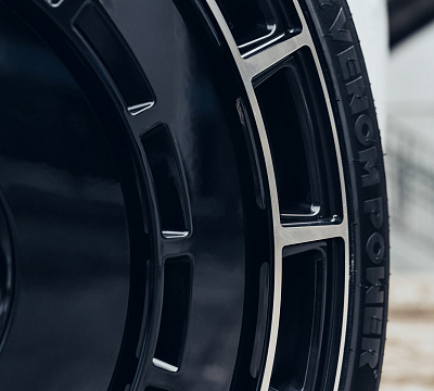 Фото дисков Vossen HF-9 на Rolls-Royce Cullinan