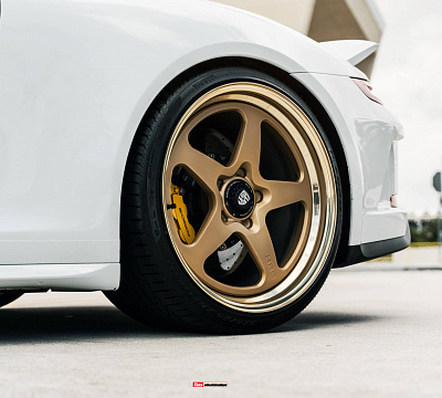 Фото дисков HRE 527 на Porsche 911 VII