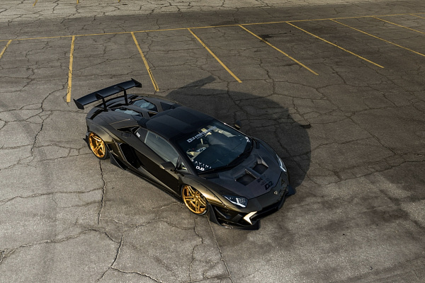 Lamborghini Aventador 