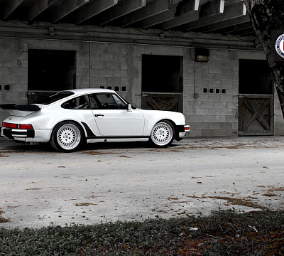 Фото дисков HRE 501 на Porsche 911 II